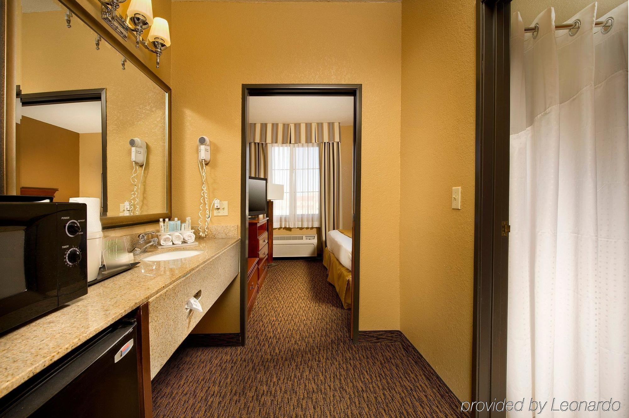 Holiday Inn Express & Suites San Antonio - Downtown Market Area By Ihg מראה חיצוני תמונה